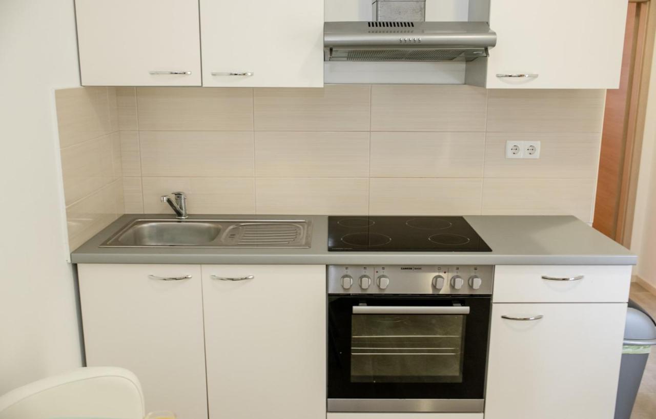 Apartments Vladimir 2835 Rab Town Luaran gambar
